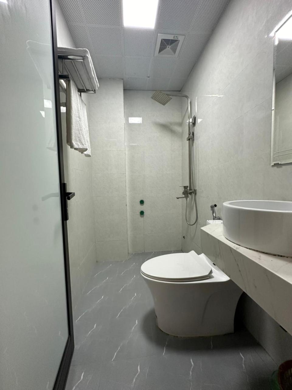 Viet Hoang Hotel 하롱 외부 사진