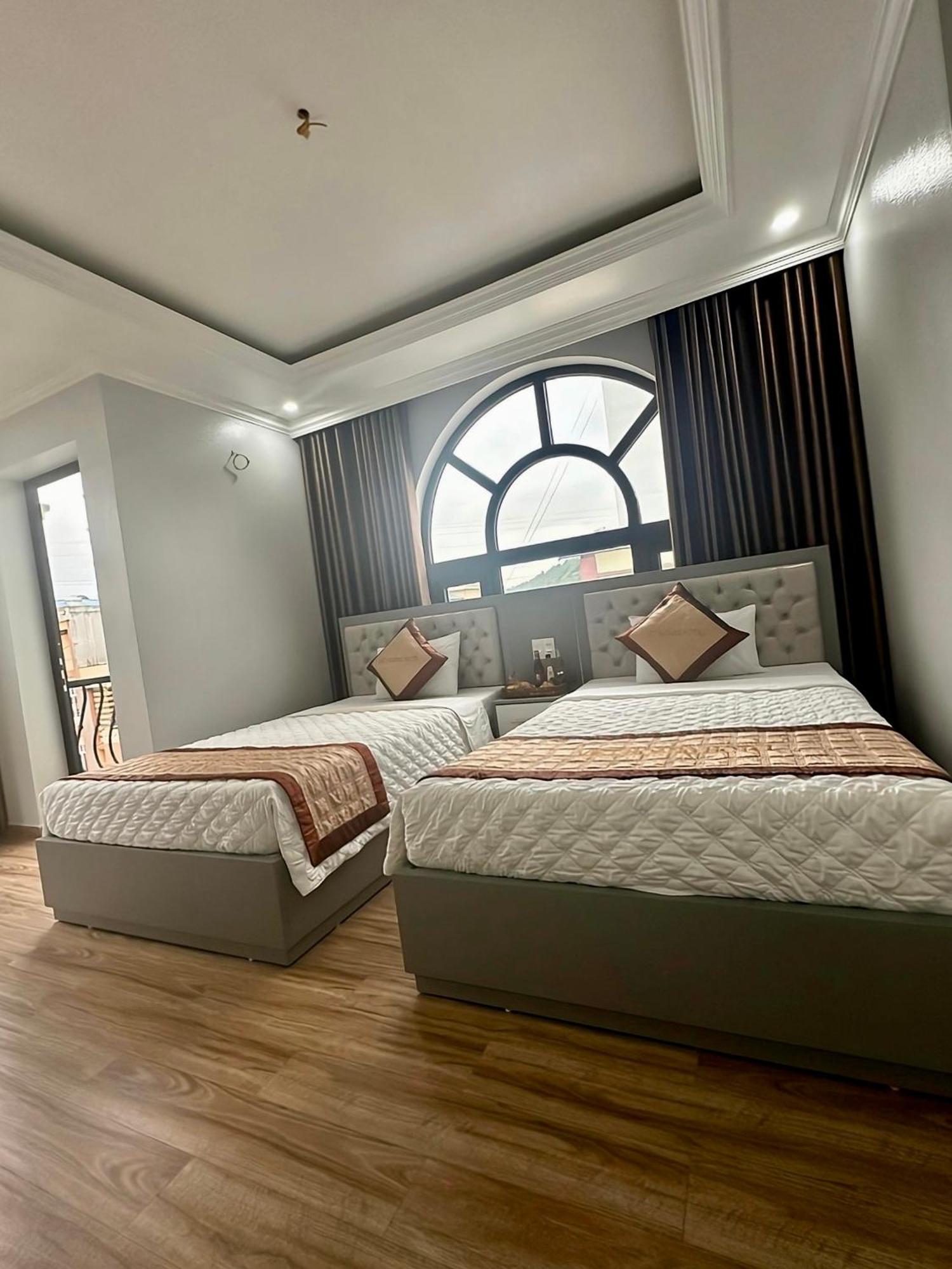 Viet Hoang Hotel 하롱 외부 사진